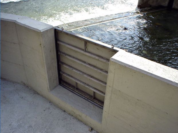 Flashboards And Stop Logs Spillway Control Devices