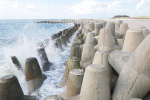 Types of Coastal Structures